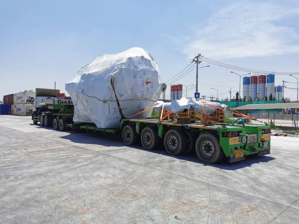 รถเทรลเลอร์ขนย้ายนาเยีย